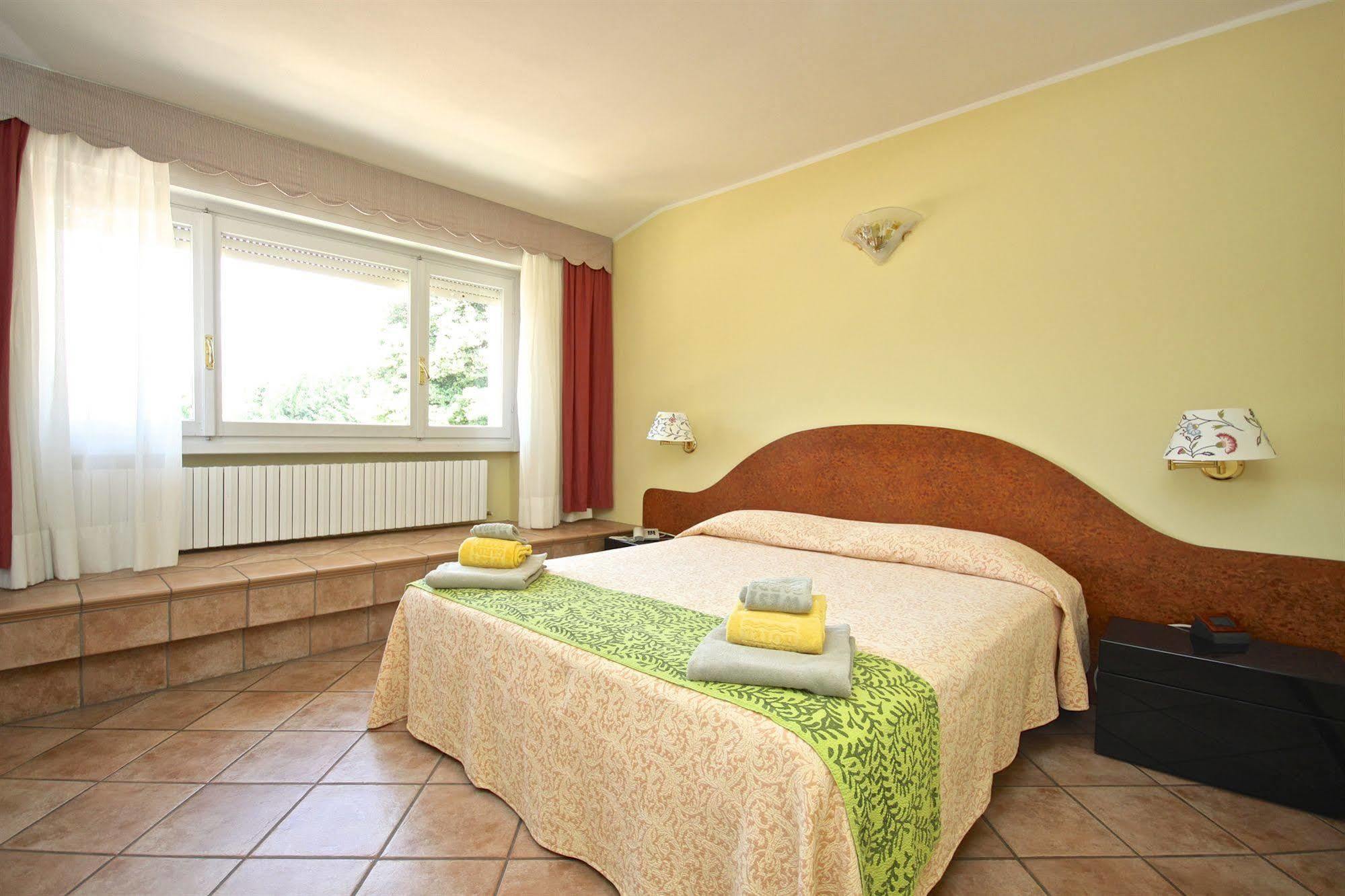 West Garda Hotel Padenghe sul Garda Eksteriør bilde